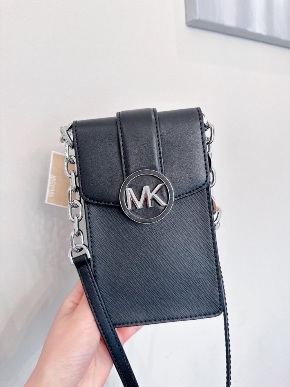 NWT Michael Kors Carmen Small Logo Smartphone Crossbody Bag Black
